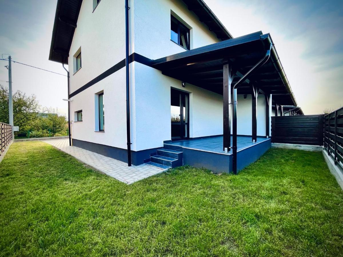 Apartamento Express Estates Lisaura Exterior foto